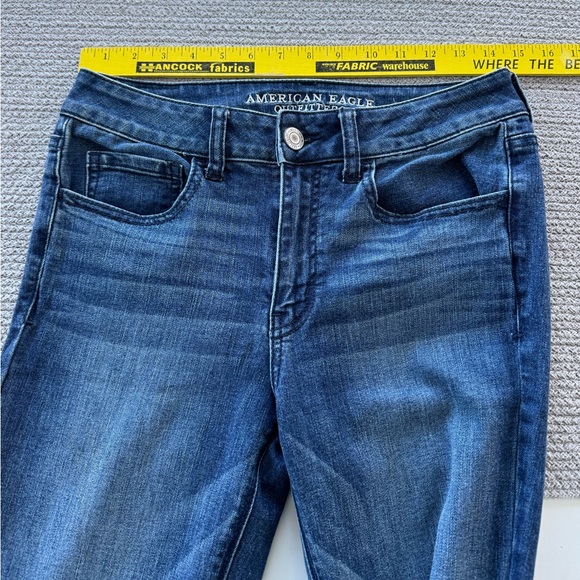 American Eagle Dark Indigo Blue Hi-Rise Artist Flare Leg Jeans Size 6 - Picture 6 of 9